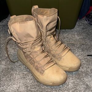 Nike Men's SFB Gen 2 Eight Inch Boot Khaki